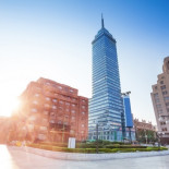 ¿De qué está hecha la Torre Latino que no se cae?