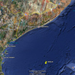 Otro atunero vasco, con vigilantes de seguridad, elude un ataque de piratas en el Índico [FALSA ALARMA]