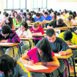 Alumnos por un día para cobrar 6000 € de las "Becas salario"