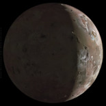 Los reflejos de las calderas volcánicas de Ío