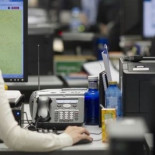 Todos los empleados deberán fichar a diario en el trabajo si prospera el plan de Sánchez