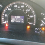 Toyota le presupuesta 4400$ por cambiar la batería de su Toyota híbrido, y consigue repararla por menos de 10$ [ENG]