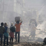 Algunos bancos vuelven a cobrar comisiones en los donativos solidarios para Haití