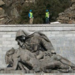 Las esculturas del Valle de los Caídos se desmoronan por las chapuzas de su autor