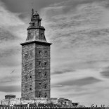 Alguien dijo que la oscuridad siempre reina a los pies del faro