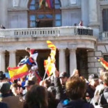 La extrema derecha canta el cara el sol en la cabalgata de las magas de Valencia